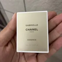 CHANEL ガブリエル エッセンス オードゥパルファム ミニボトル 5mlのサムネイル