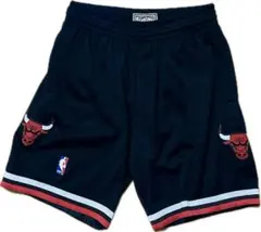 Mitchell&Ness シカゴブルズ ショーツ Sサイズのサムネイル