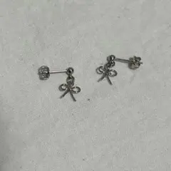華奢リボンピアス