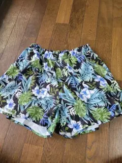 AZUL花柄ショートパンツのサムネイル
