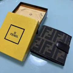 FENDI ブラウンレザー 二つ折り財布のサムネイル