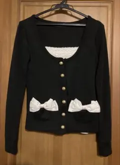 リボン付きブラックカーディガン