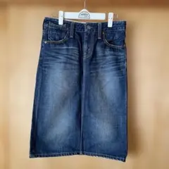 Levi's ダークブルータイトスカート