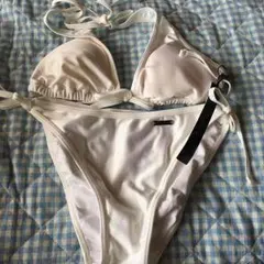 早い者勝ち、BLACK by moussyビキニ