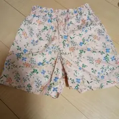 UNIQLO 花柄 ハーフパンツ 130