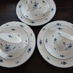 美品　ノリタケ　クラフトーン　トリオ　3客　青小花　カップ＆ソーサー　皿
