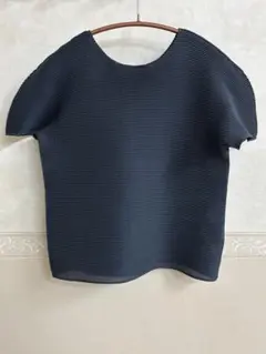 issey miyake me ストレッチプリーツ　ダークグレーのサムネイル
