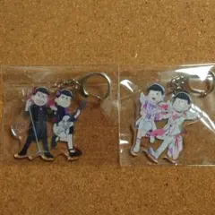 おそ松さん　マルイ　悪魔バンド＆天使アイドルアクリルキーホルダー　2点