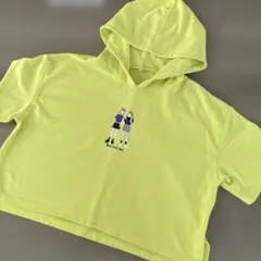 ライムグリーン フード付き クロップドパーカー
