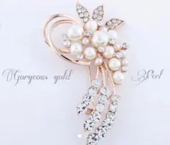ブローチ ラインストーン 花 アクセサリー　ゴールド　パール　プレゼント