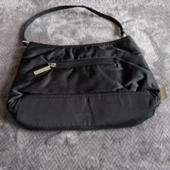 Item thumbnail for item 75f2eb51-c309-47ac-8995-1b335bbe4d7a