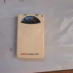 ジャンク品　minio STEREO AM ラジオのリモコン