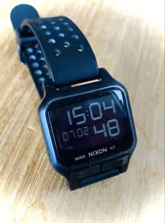 NIXON THE HEATブラックのサムネイル