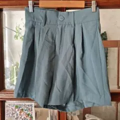 meem select グリーングレイ　プリーツショートパンツ　M
