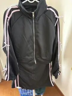 黒ジャージ セットアップ