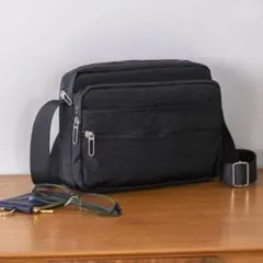 FUNZIONALE 収納しやすさを考えた9ポケットショルダーバッグ