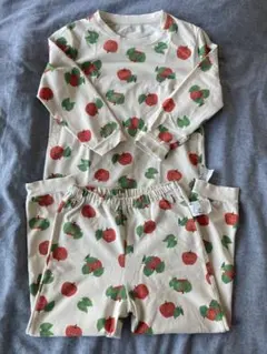 ユニクロ絵本パジャマ・くだものさん・ツペラツペラ110cm