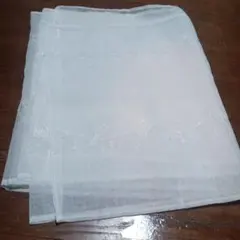 刺繍入りホワイトレース生地2枚