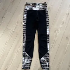 ROXY パターン入り ヨガパンツ