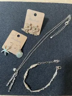 ロデオクラウンズ　ネックレス　ブレスレット　ピアス　セットのサムネイル