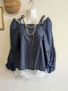 ネイビー オフショルダー バルーンスリーブシャツ