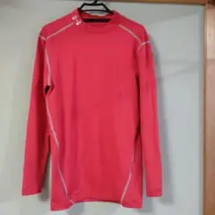 Under Armour 長袖Tシャツ レッド　Ｌ　スポーツ全般