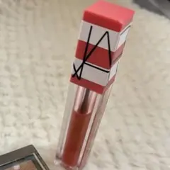 NARS リップオイル　グロスのサムネイル