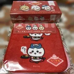 ちいかわレストランプリントラングドシャ、シール入りとスクエアタオル3枚組のセット