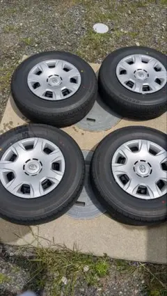 ハイエース　純正タイヤホイル4本セット ハイエース 新品4本特選タイヤセット!!! HIACE 200系 タイヤホイール