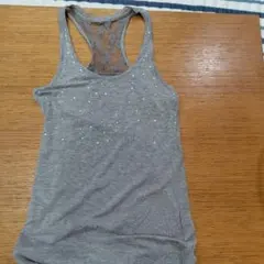 レースバックタンクトップ グレー ビーズ装飾