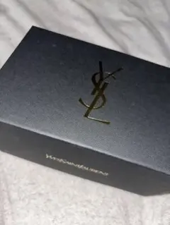 Yves Saint Laurent ギフトボックス