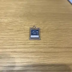 遊戯王 アクリルキーホルダー　レッドアイズブラックドラゴン