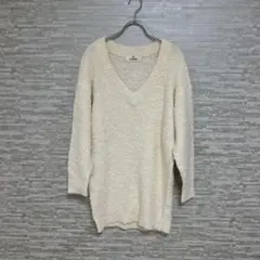 スライ　SLYふわもこVネックニット　オフホワイト