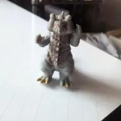 キングシルバゴンのサムネイル