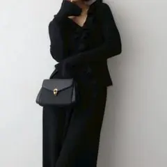 【新品＊】フリル美ラインニットセットアップ ブラック frene同型