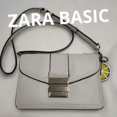 値下げ　ZARA BASIC ショルダーバッグ アイボリーのサムネイル