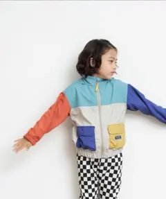 BREEZE 【撥水加工/フードがしまえる】カラバリウィンドブレーカー　140のサムネイル