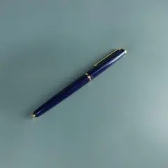 廃番】 万年筆 PILOT デラックス漆 ダークブルー 14K 細字 F - メルカリ