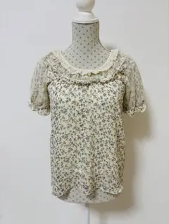 美品⭐️axes femme アクシーズ トップス 花柄 フェミニン 森ガールのサムネイル