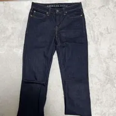 AMERICAN EAGLE ダークデニム ストレートジーンズ