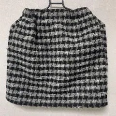 GU 黒と白のチェック柄スカート