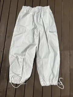 【トレンド】ホワイト カーゴパンツ スノーパンツ パラシュートパンツ Y2K 白