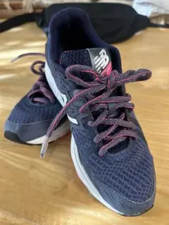 New Balance 620 ネイビー/ピンク スニーカー