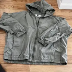 UNIQLO 薄手　パーカー　アウター　キッズ　ブルゾン　カーキ　140