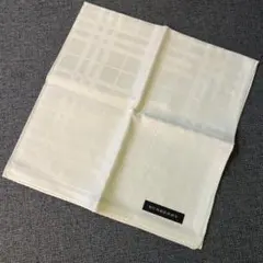 BURBERRY ハンカチ ホワイト チェック柄のサムネイル