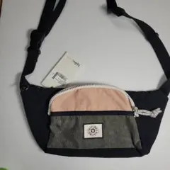 Kipling ボディバッグ ブラック/ピンク/グレー