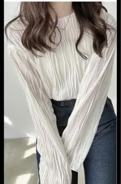 ウェーブシアーカットトップス