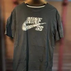 Nike SB ロゴプリント Tシャツ古着　ブラック