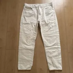 UNIQLO ホワイトデニムパンツ