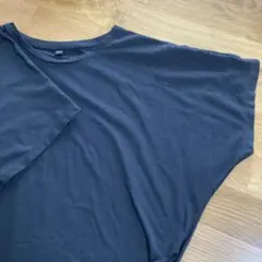 ユニクロ　黒　ドレープクルーネック　フレンチスリーブTシャツ